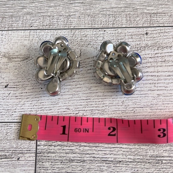Vintage Aurora Borealis Clip-On Earrings - Picture 4 of 4